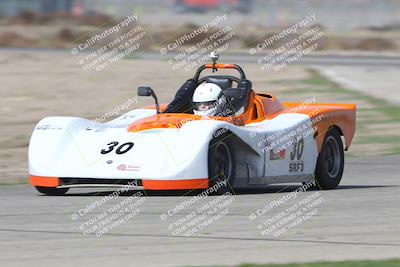 media/Oct-25-2025-CalClub SCCA (Sat) [[34c778dfbe]]/Group 5/Qualifying/
